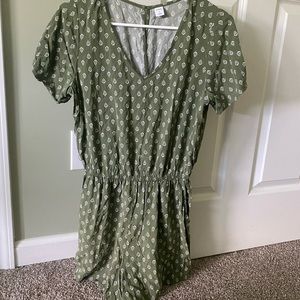 Women’s Old Navy Romper in Green